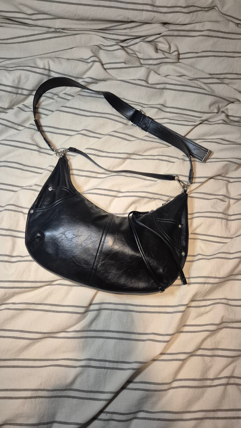 LEATHER SADDLEBAG BLACK 메종미네드 레더 새들백 블랙 상품이미지1