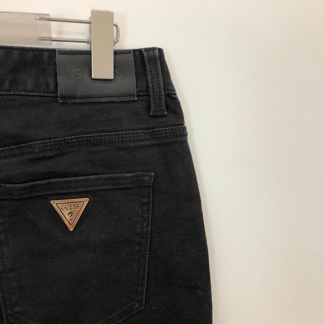 게스 프리미엄 금장 크롭 데님진 32 인치 상품이미지4