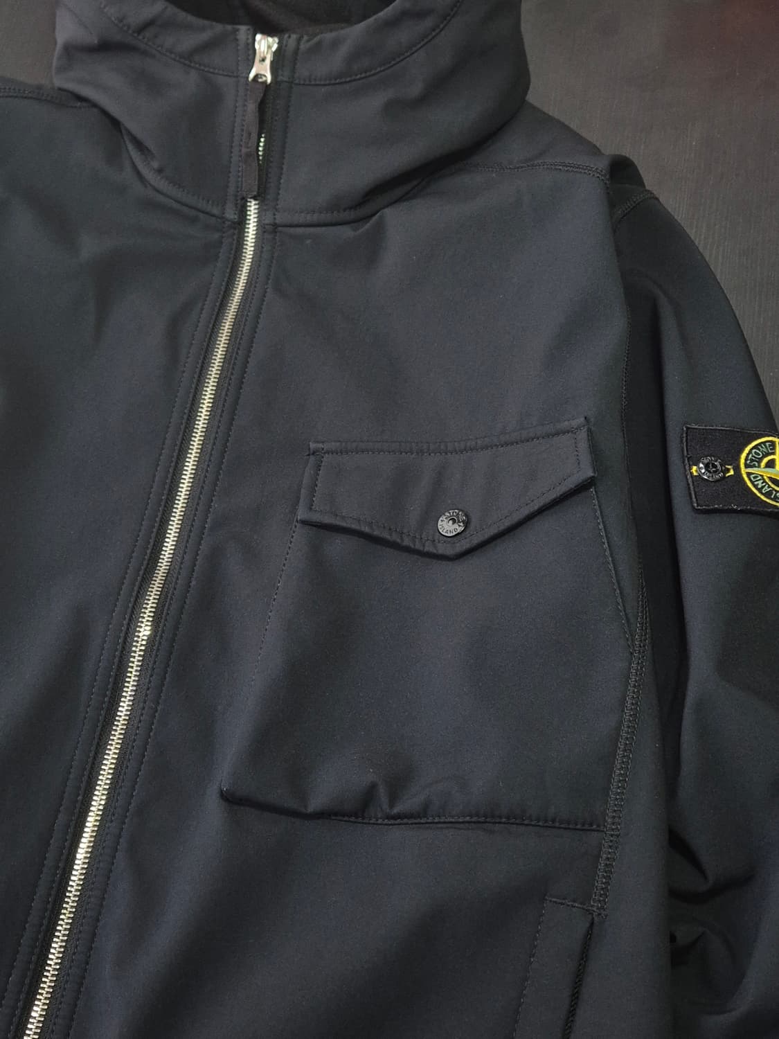 스톤아일랜드 소프트쉘  R XL사이즈 후드자켓 상품이미지2