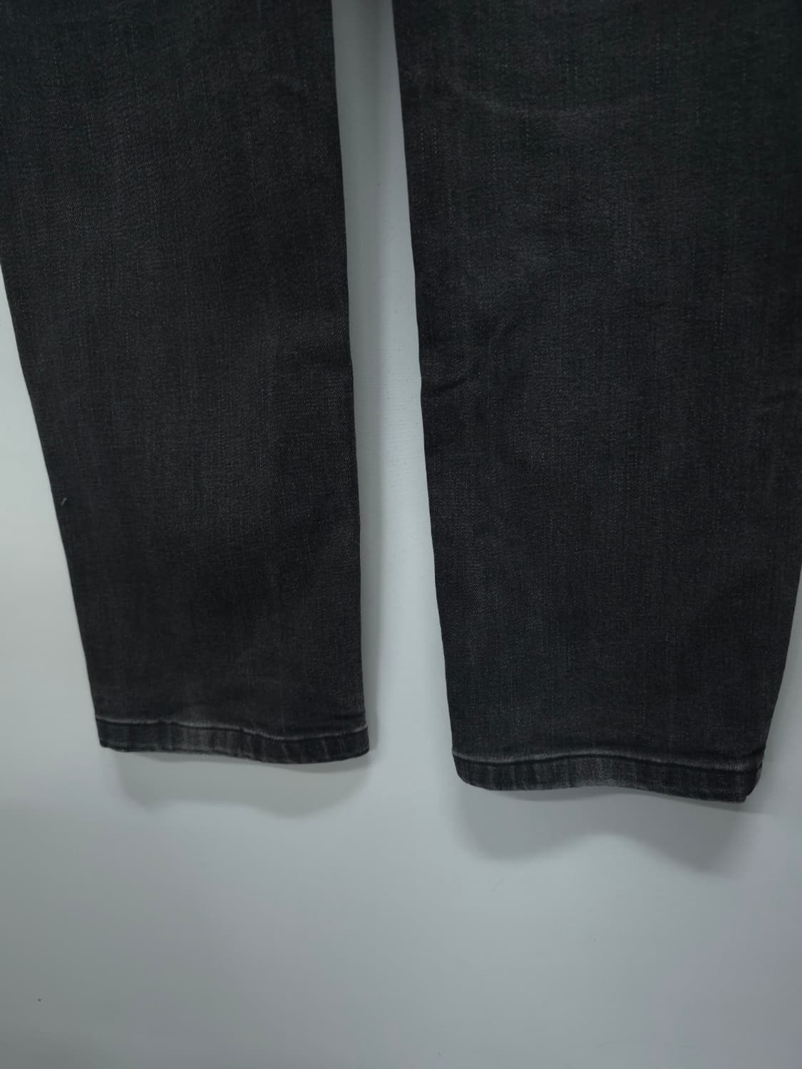 ​게스 GUESS 블랙 워싱 슬림 데님 팬츠 (30) 상품이미지9