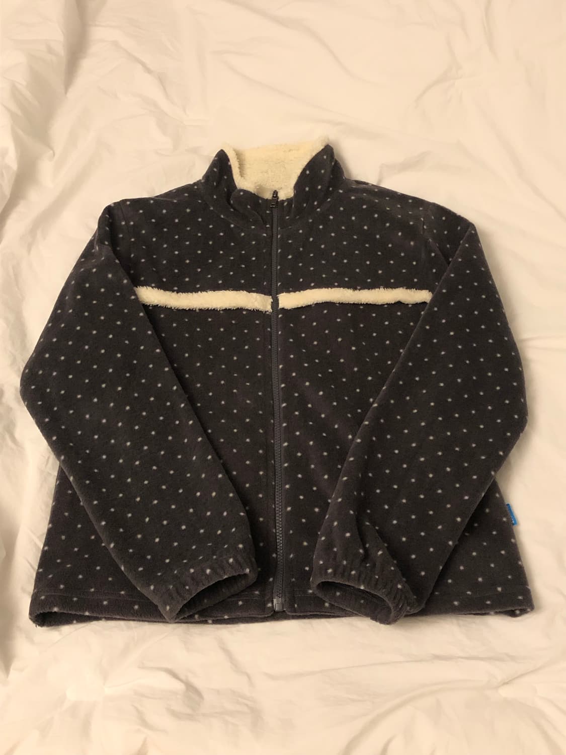 써넥트 도트 플리스 자켓 상품이미지1