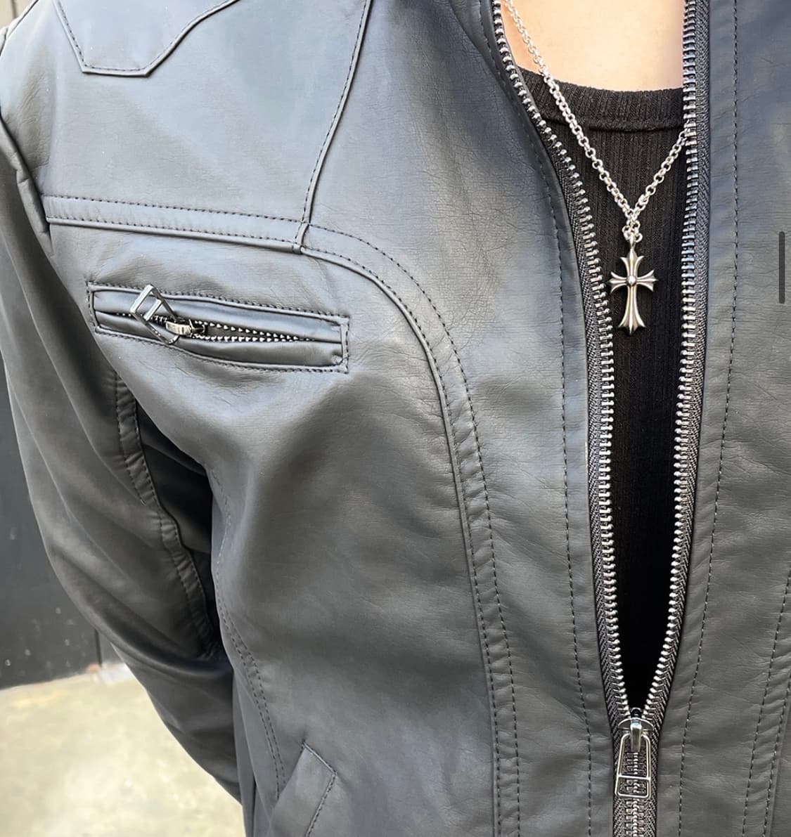 매트 블랙 가죽 자켓 상품이미지2