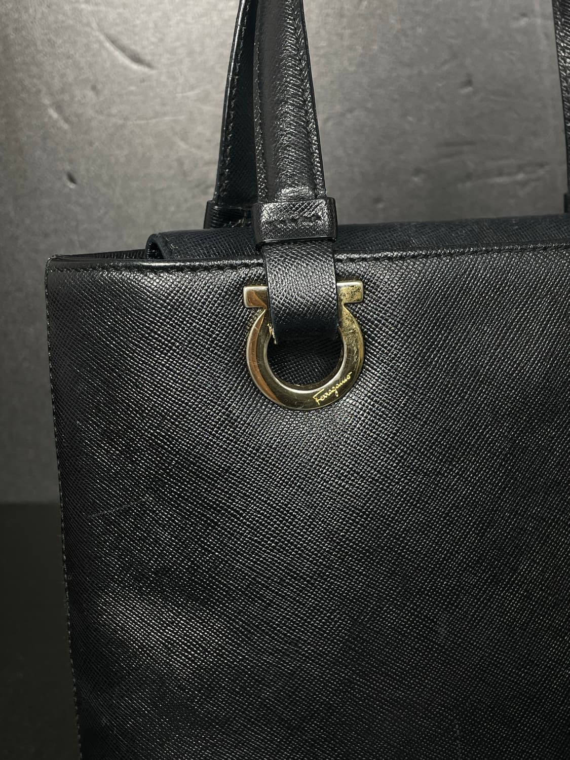 살바토레 페라가모 사피아노 간치니 스퀘어 토트백 상품이미지4