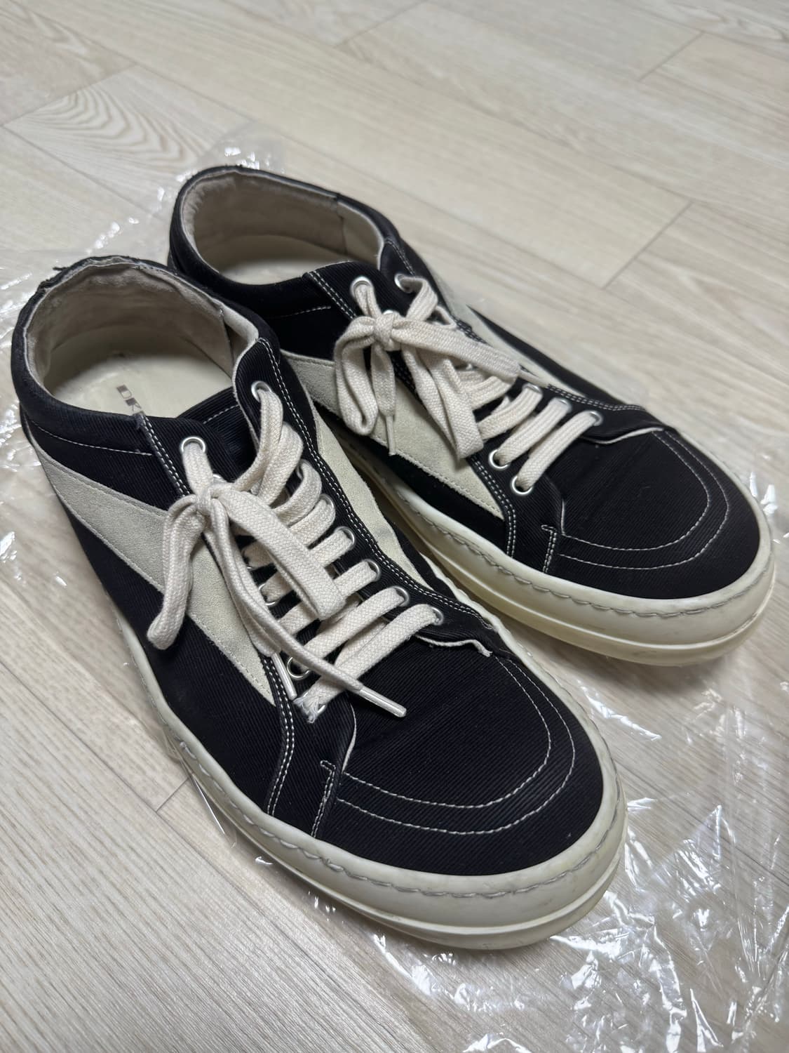 릭오웬스 다크쉐도우 빈티지 스니커즈 블랙 밀크 43 상품이미지1