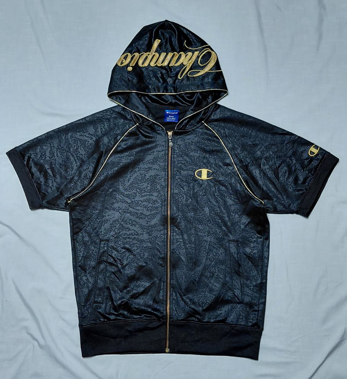 [M] 챔피언 재팬 골드 자수 로고 반팔 후드 트랙탑 (블랙/골드) 상품이미지1