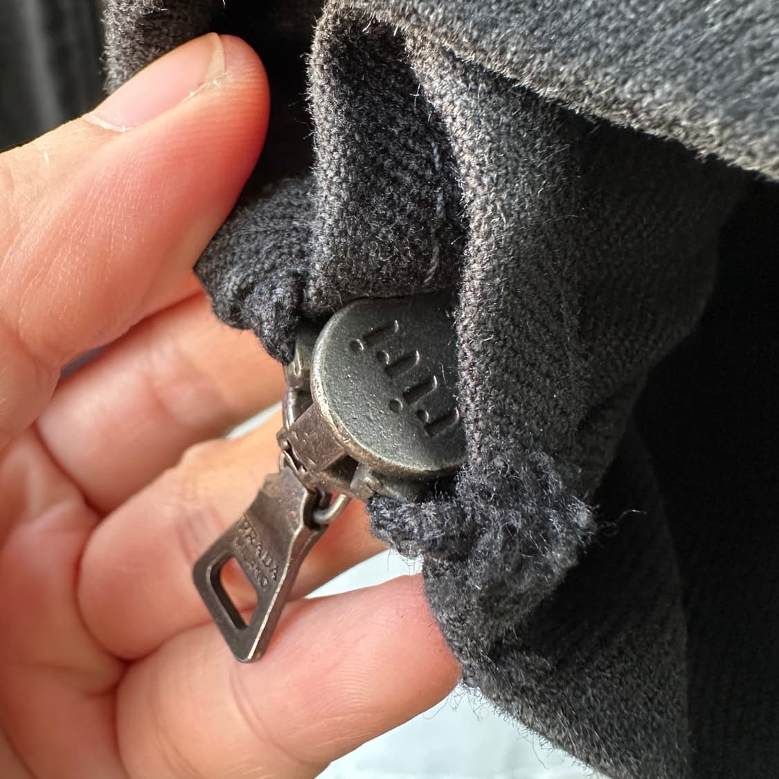 프라다 헤비코튼 신치백 체인 워크 팬츠 블랙 48 상품이미지6