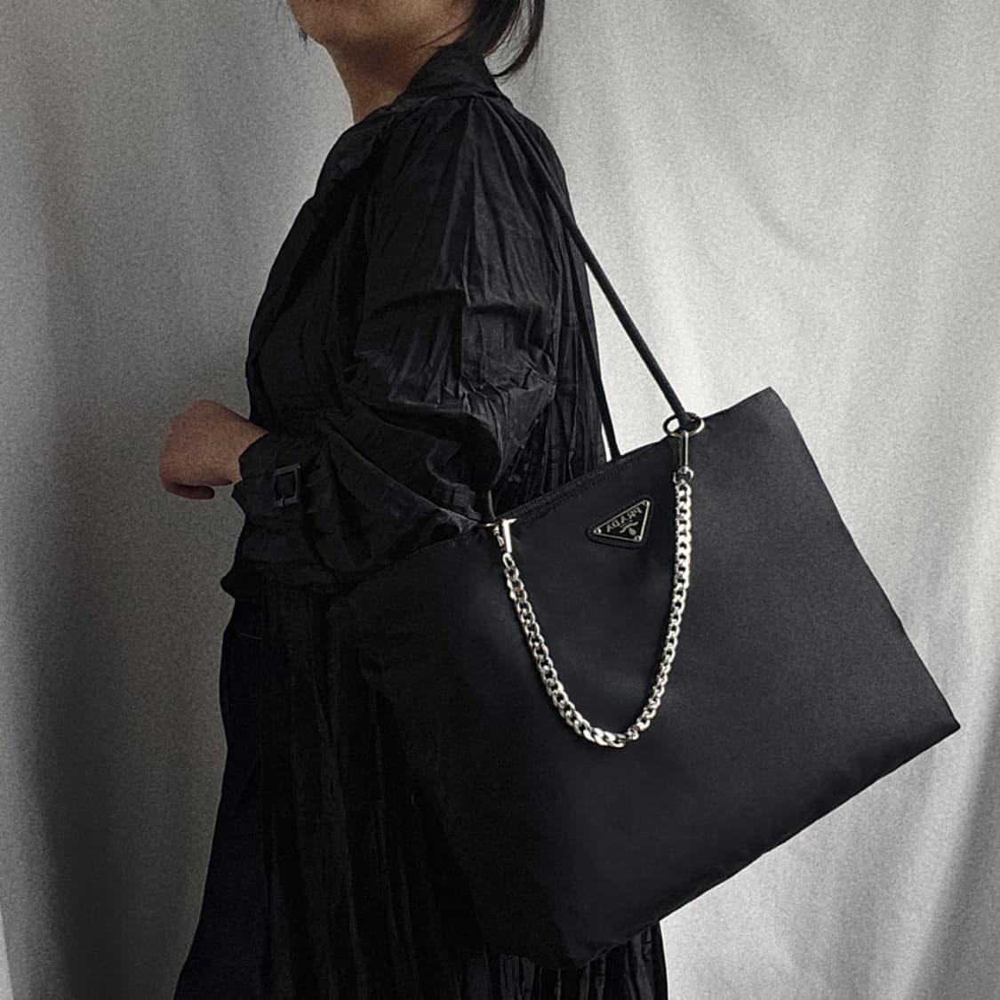 [정품 PRADA] 프라다 포코노 나일론 쇼퍼백 숄더백 라지 상품이미지1