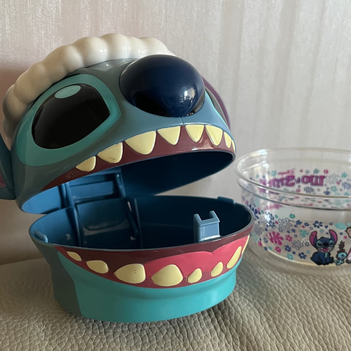 도쿄디즈니리조트 크리스마스 한정판 스티치 만쥬통 소품함 상품이미지3