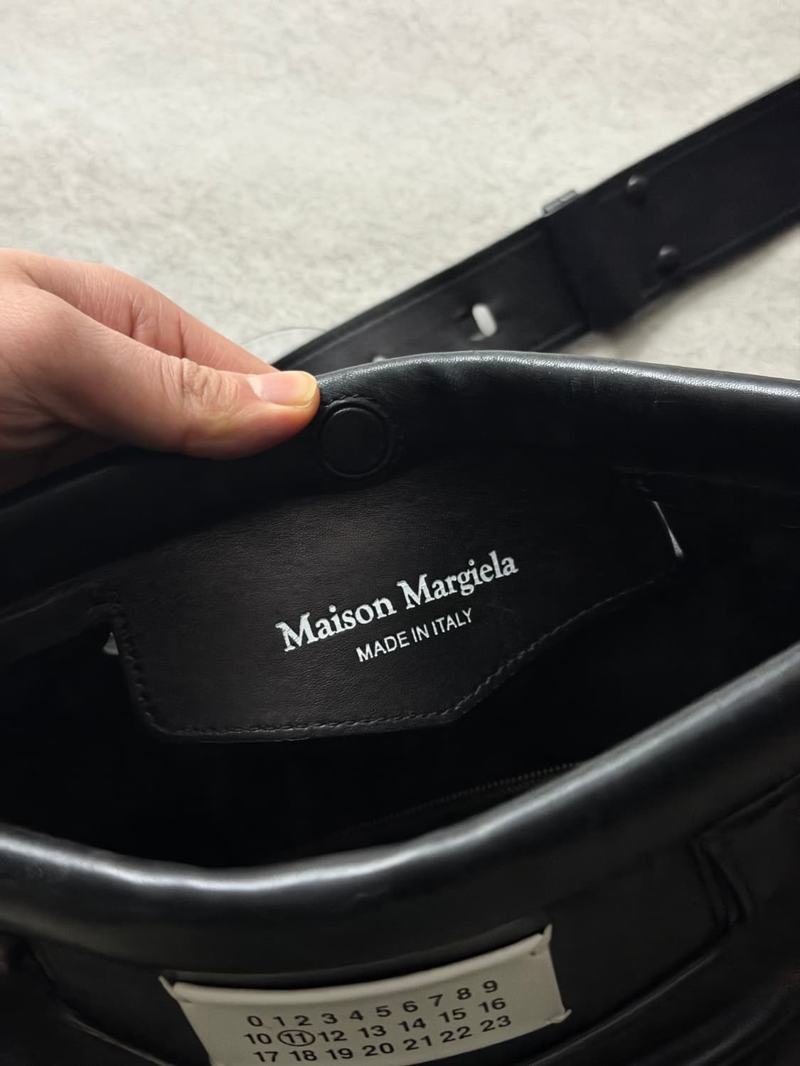 마르지엘라 글램 미들 숄더백  상품이미지9