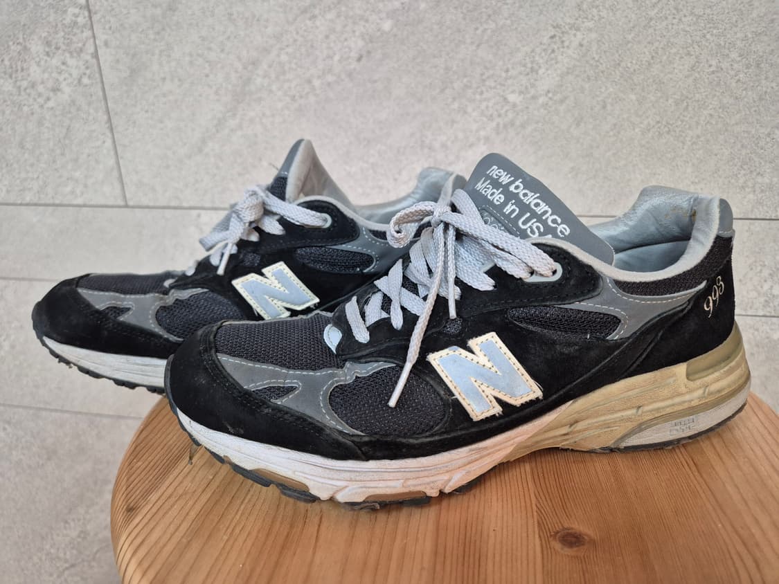 뉴발란스 993 블랙 8반 265cm 신발 상품이미지1