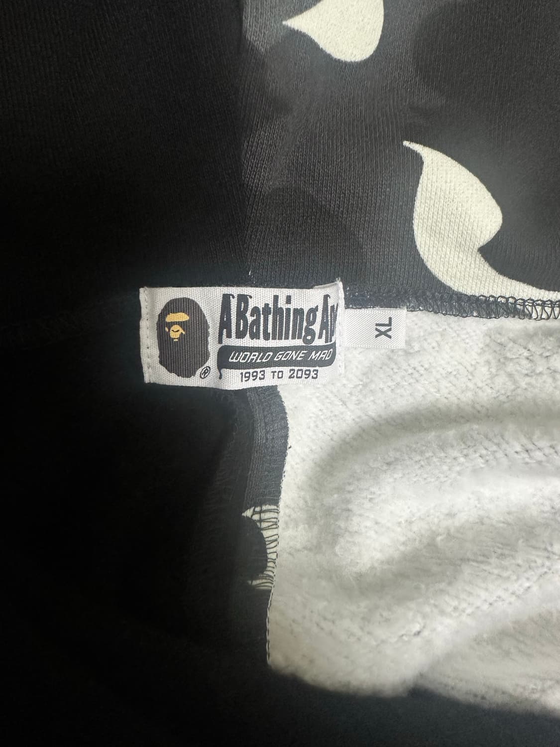 베이프 시티카모 타이거 샤크 후드집업 상품이미지4