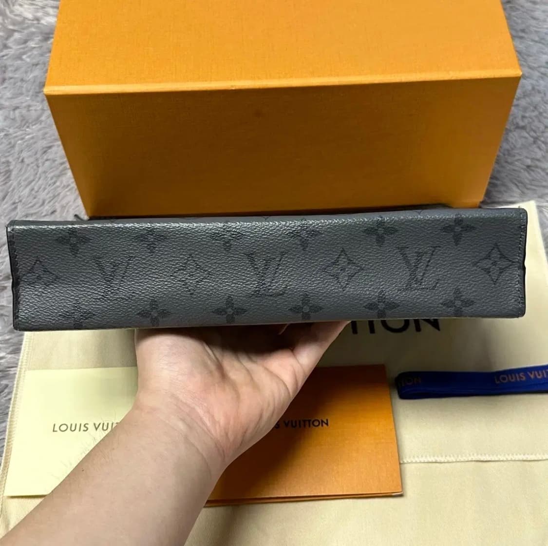 [풀구성] 루이비통 이클립스 리버스 포쉐트 보야주 클러치 상품이미지8