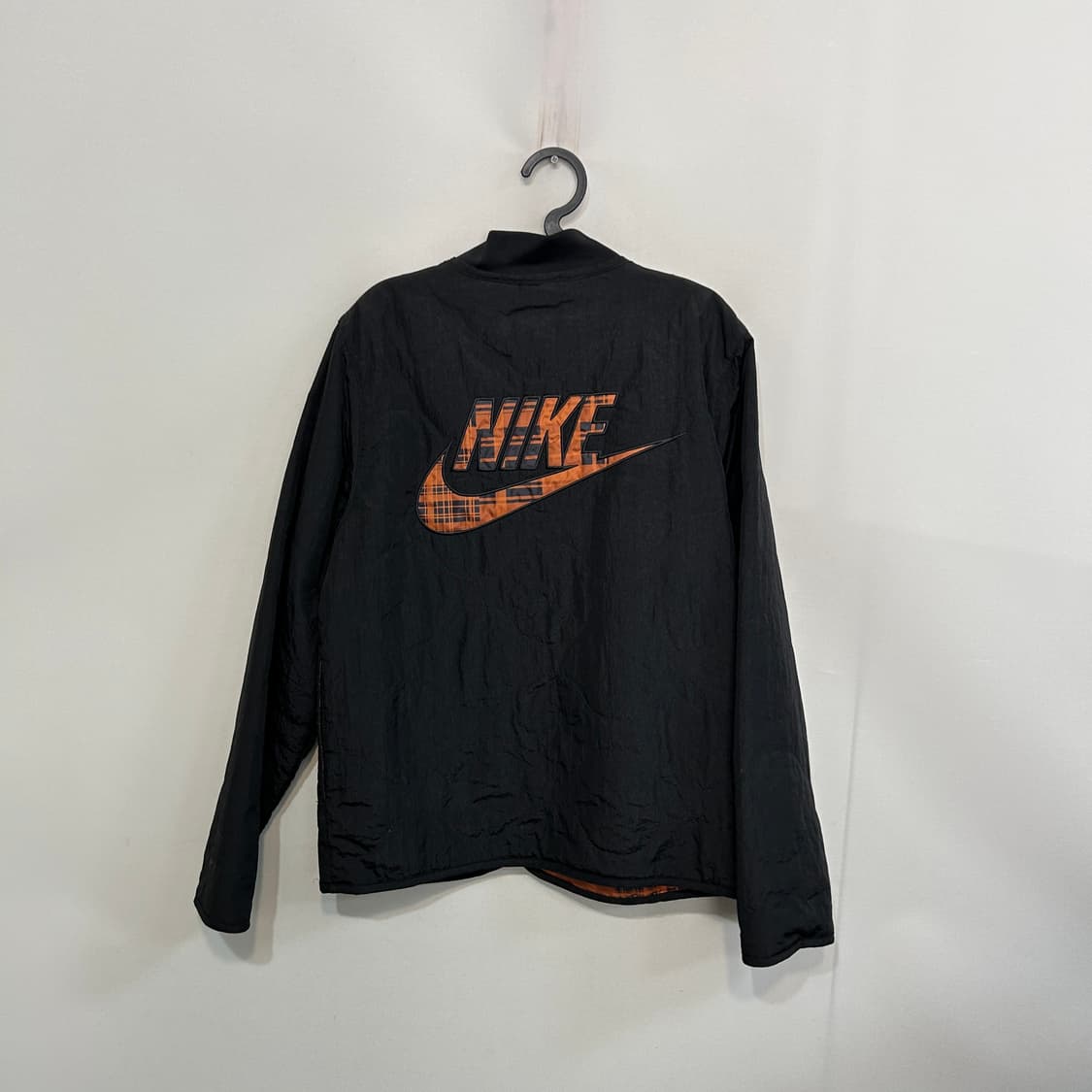 나이키 블랙 버튼 누빔 자켓 95 남녀공용 상태최상 상품이미지4