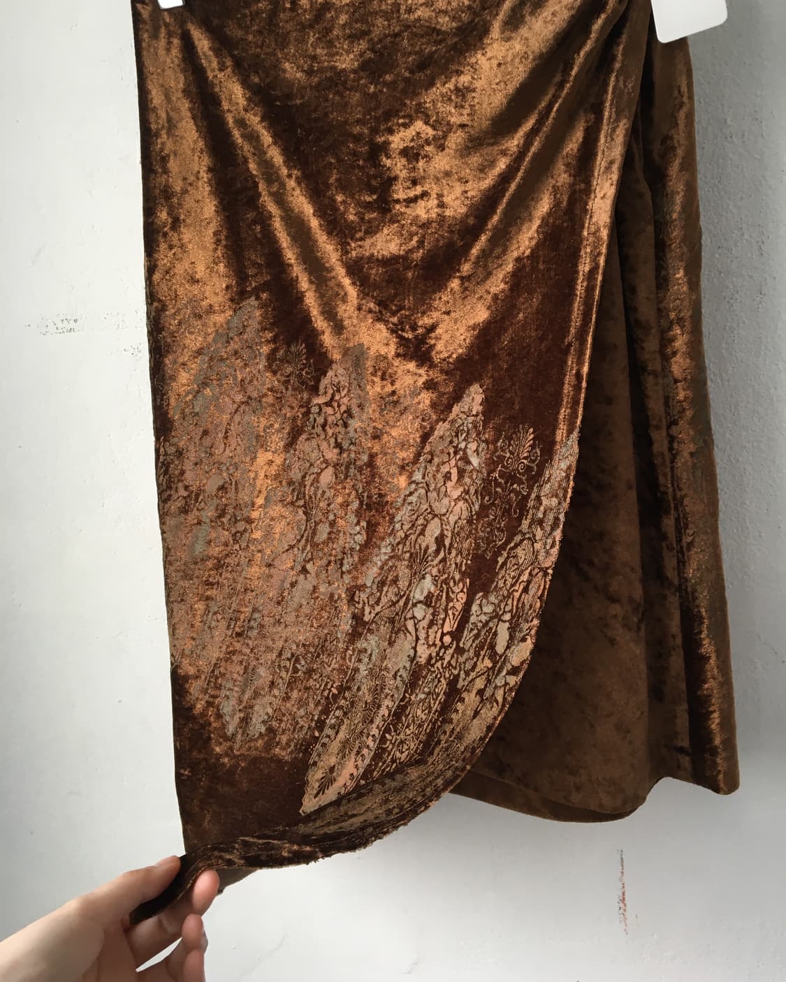 Ornament pattern velvet wrap skirt 상품이미지5