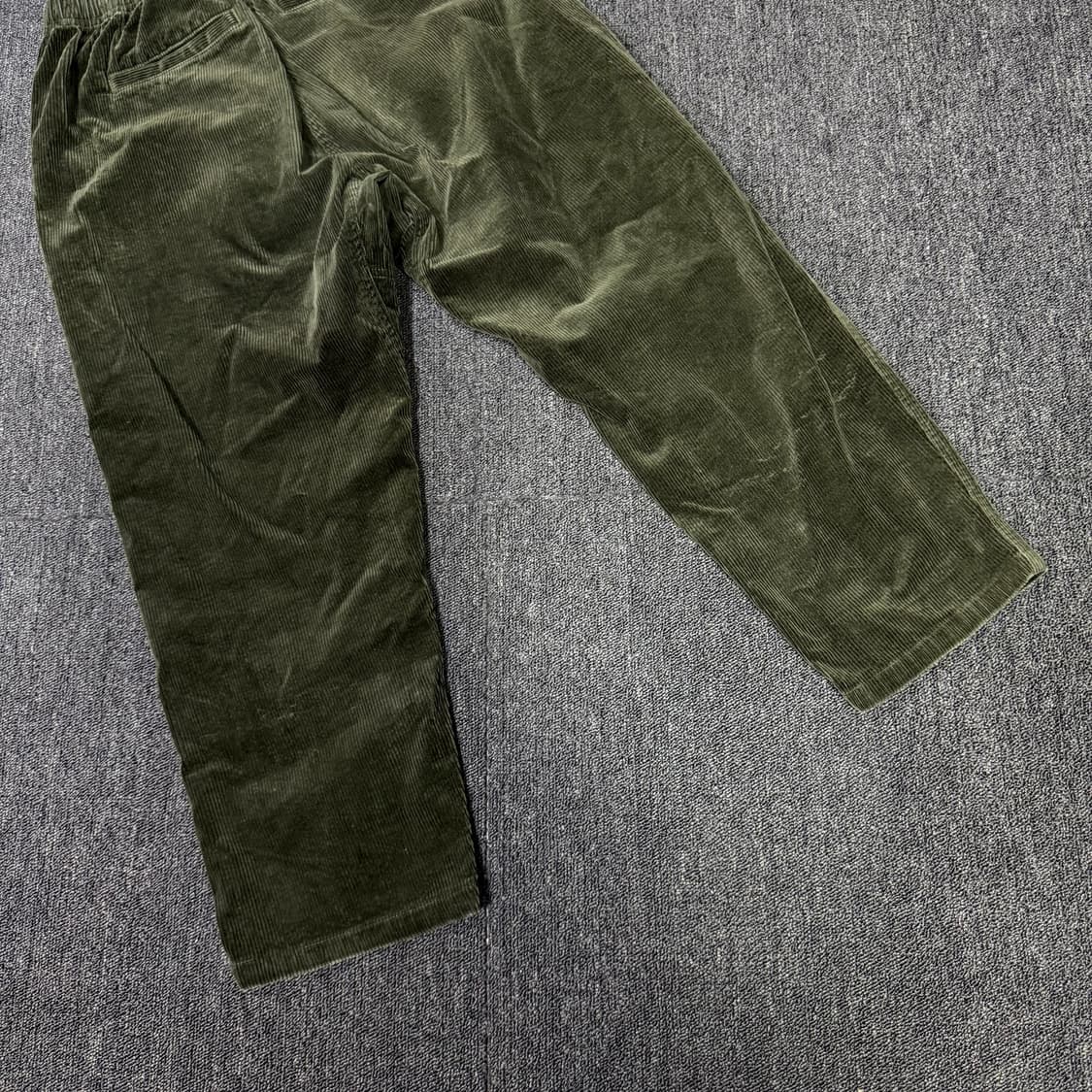 그라미치 루즈테이퍼드 코듀로이 팬츠 상품이미지7