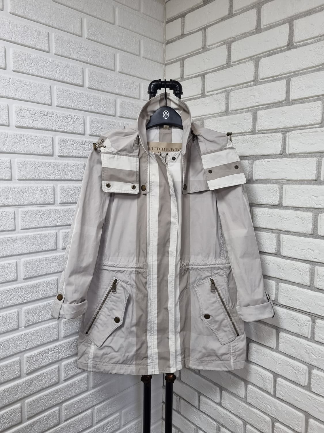 [uk8/정품] 버버리 그레이체크 후드 바람막이 상품이미지2