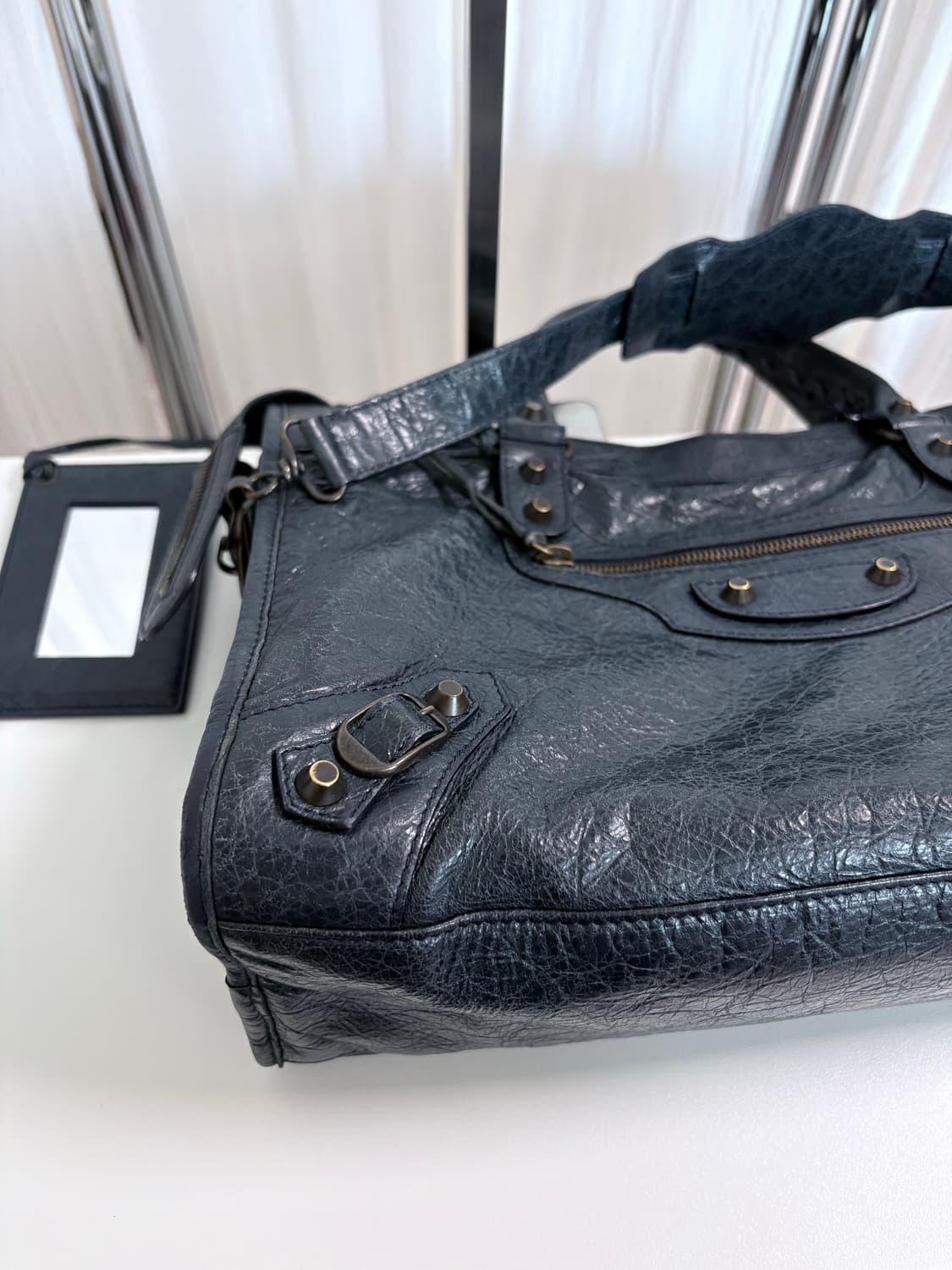 발렌시아가 시티 모터백 다크네이비 상품이미지7