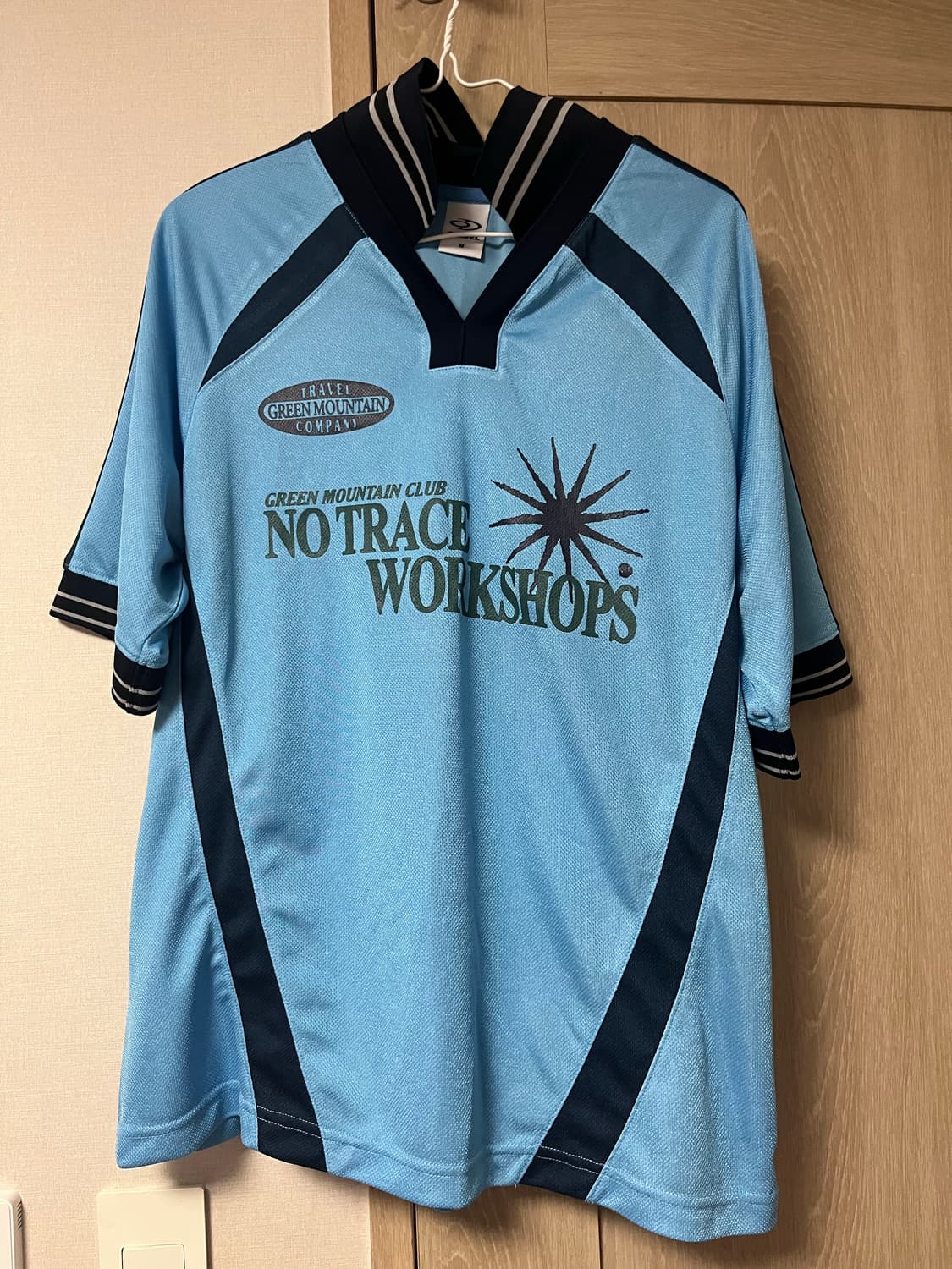 트래블 져지 커브드 라인 반팔티 라이트 블루 M  카라 티셔츠 상품이미지2