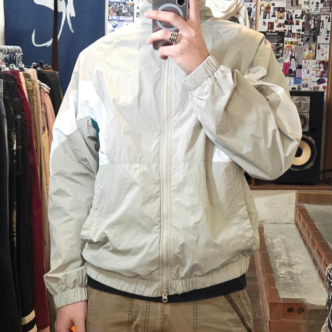 오닐 그레이 그린 배색 바람막이 상품이미지2