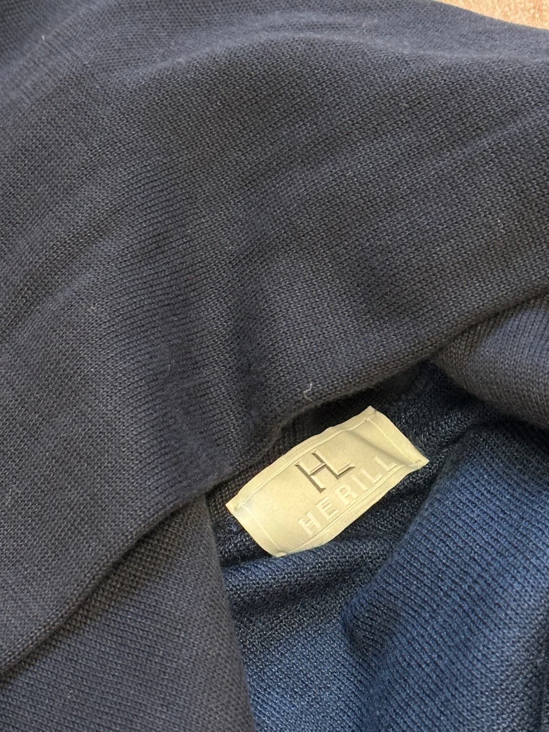 [3] 헤릴 (HERILL) 25ss 실크 코튼 후디 네이비 상품이미지8