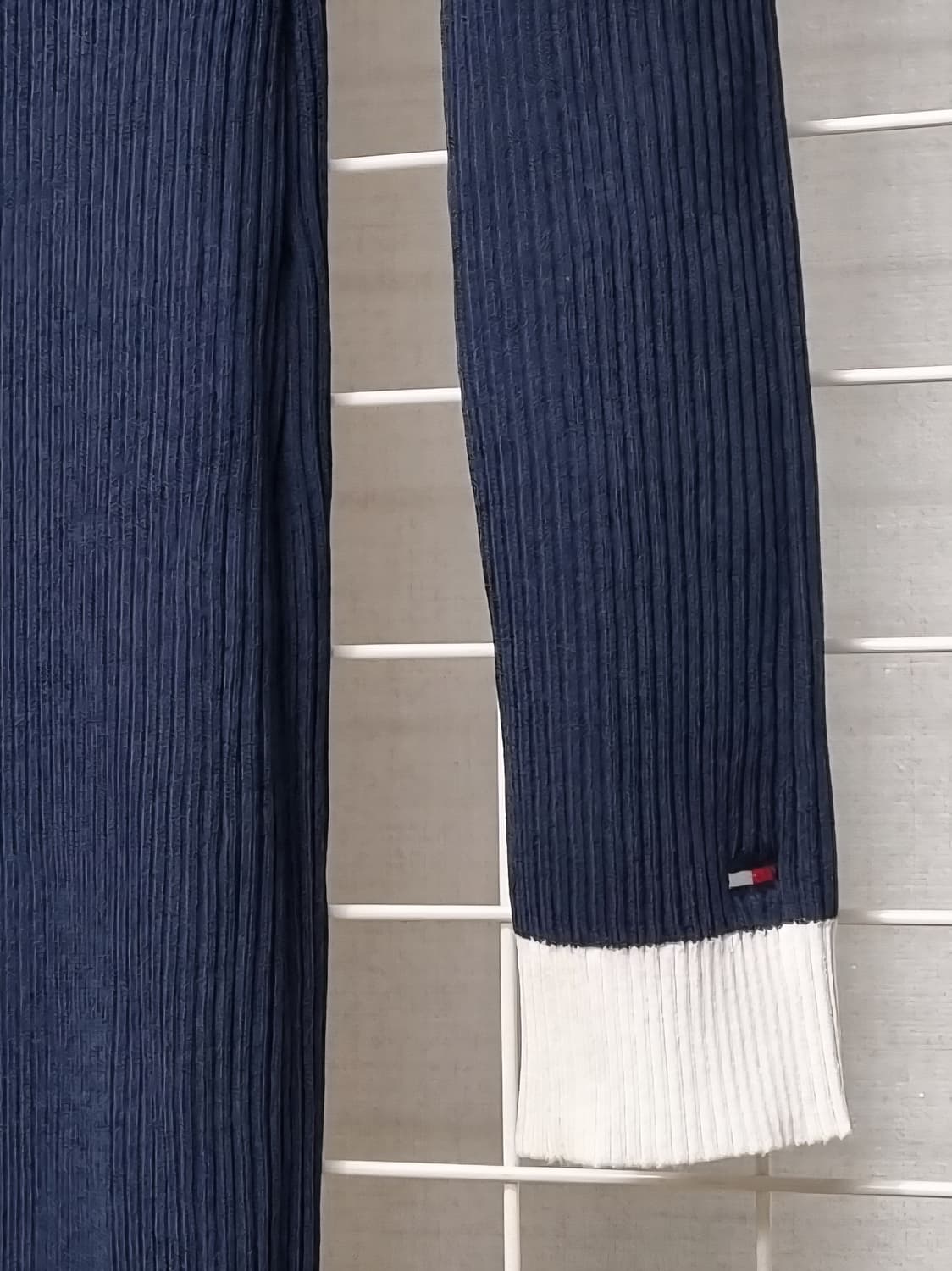 (택포) 타미힐피거  니트원피스 (네이비) 새상품급 상품이미지4