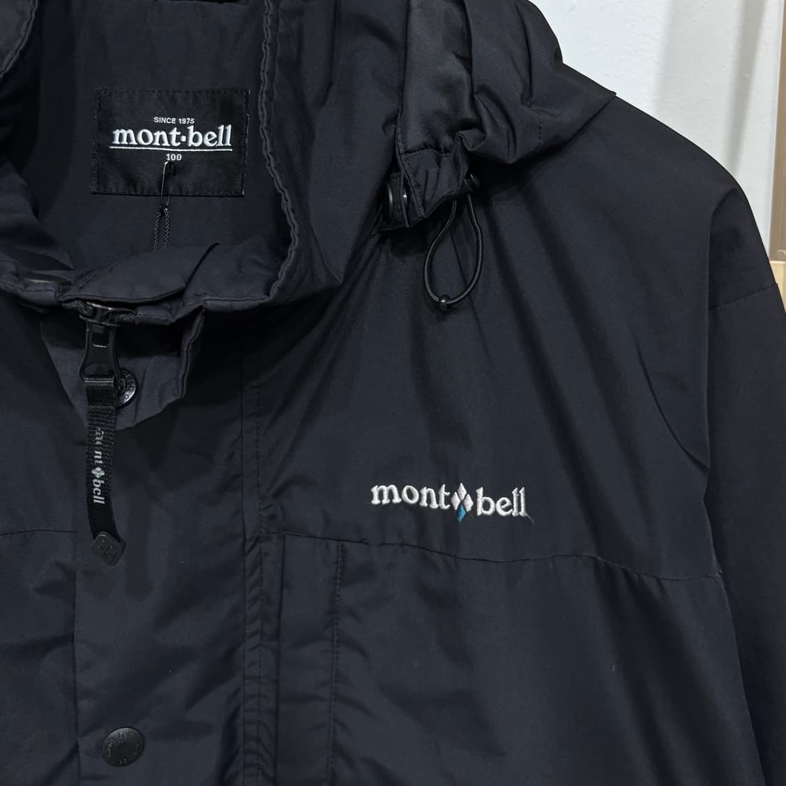 몽벨 바람막이 자켓 상품이미지2