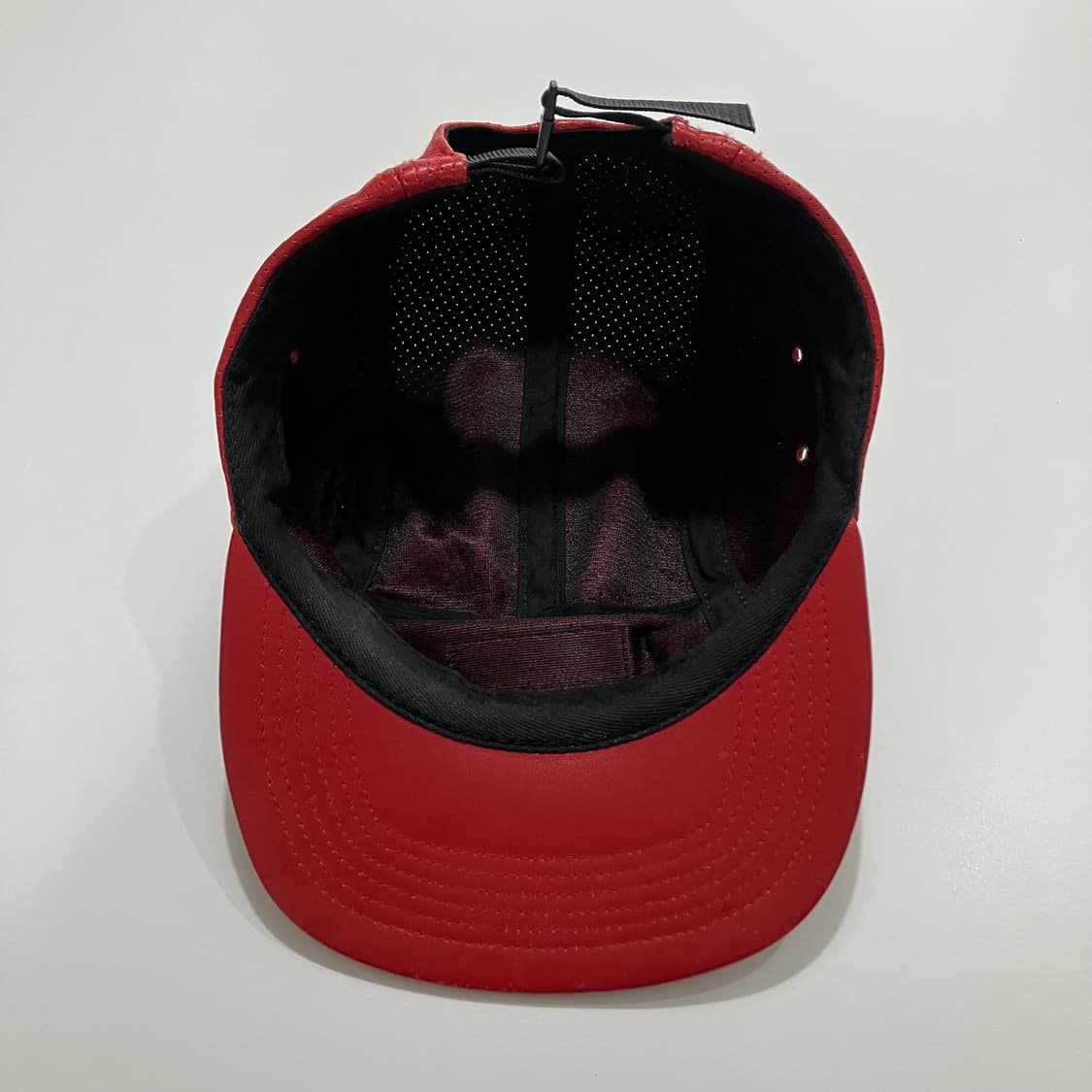 [Supreme] 14ss 슈프림 레더 캠프캡 레드 상품이미지5