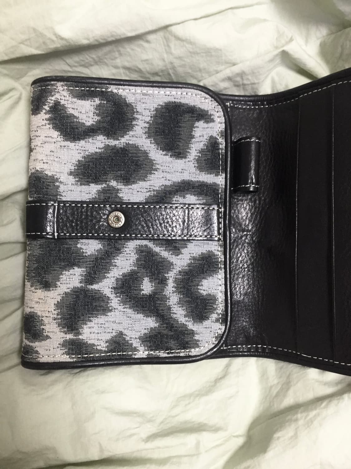 비비안 웨스트우드 고전 호피 6공 다이어리 상품이미지3