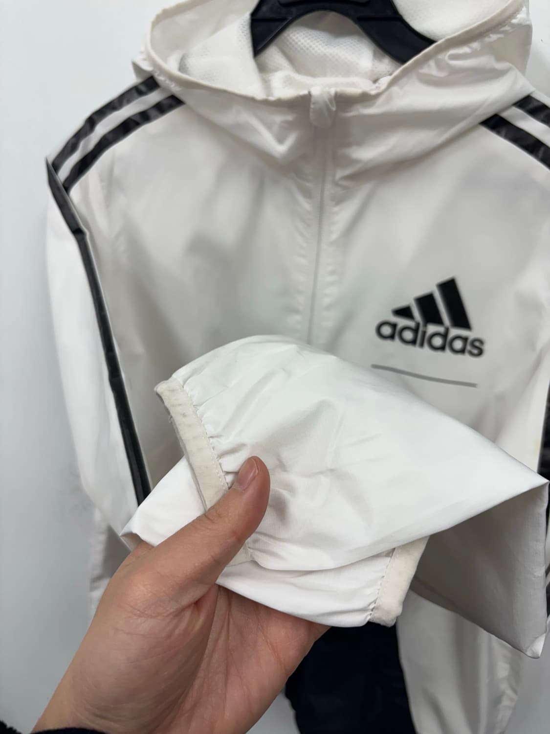 아디다스 오리지날 우먼 바람막이 상품이미지4