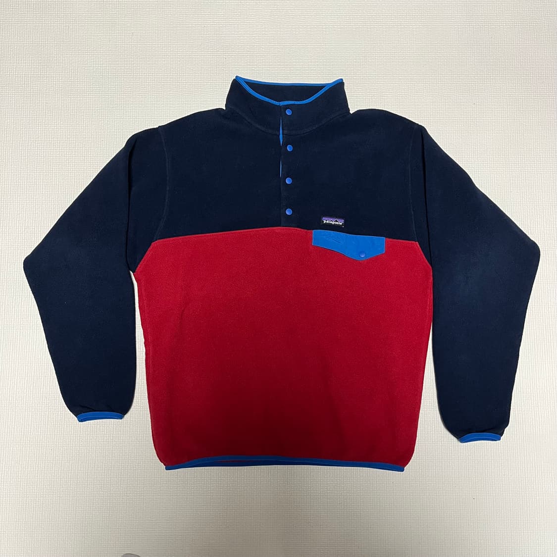 파타고니아 신칠라 네이비/레드 상품이미지1