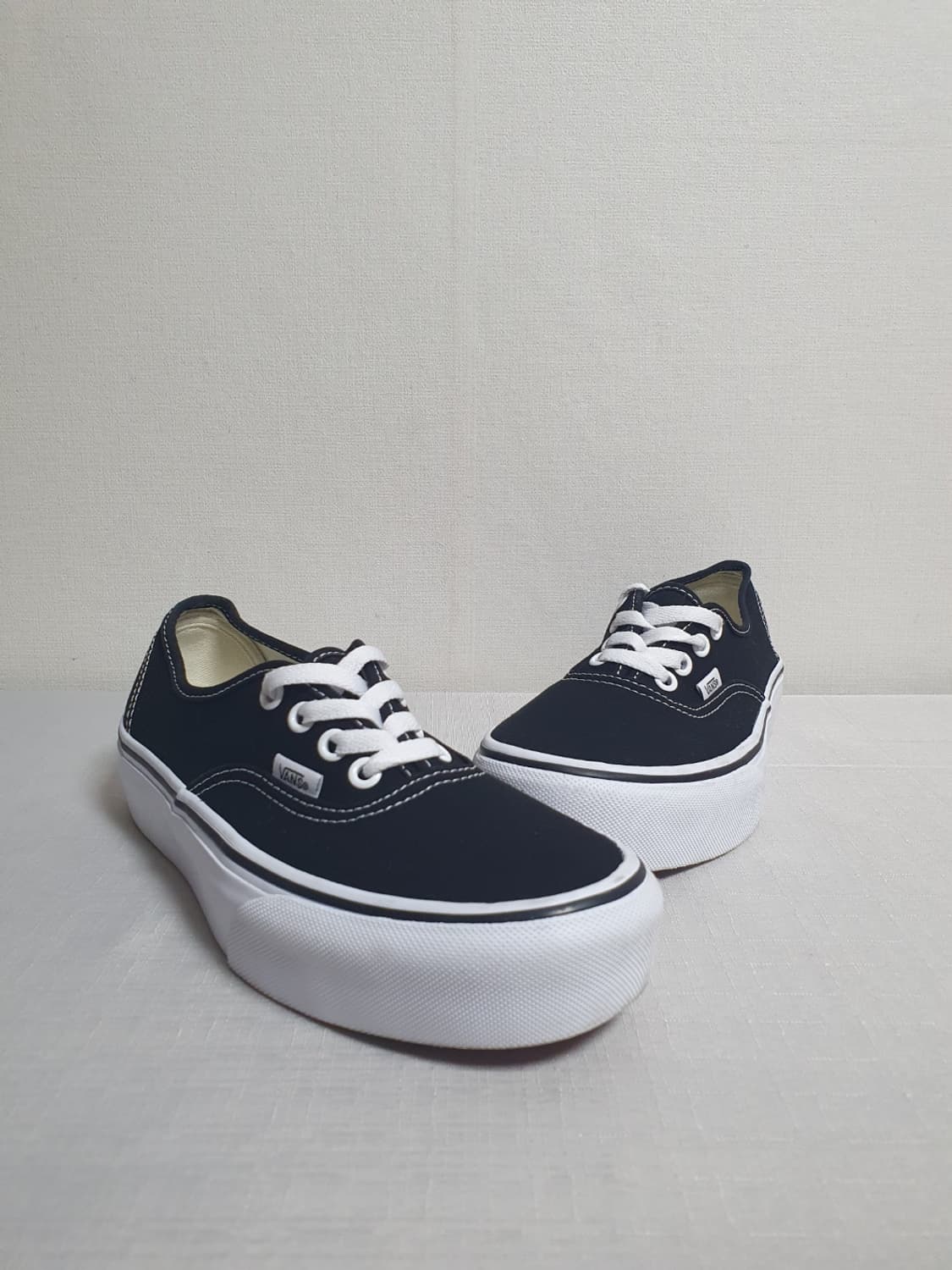 240mm반스 어센틱 플랫폼 2.0 블랙 화이트 상품이미지5