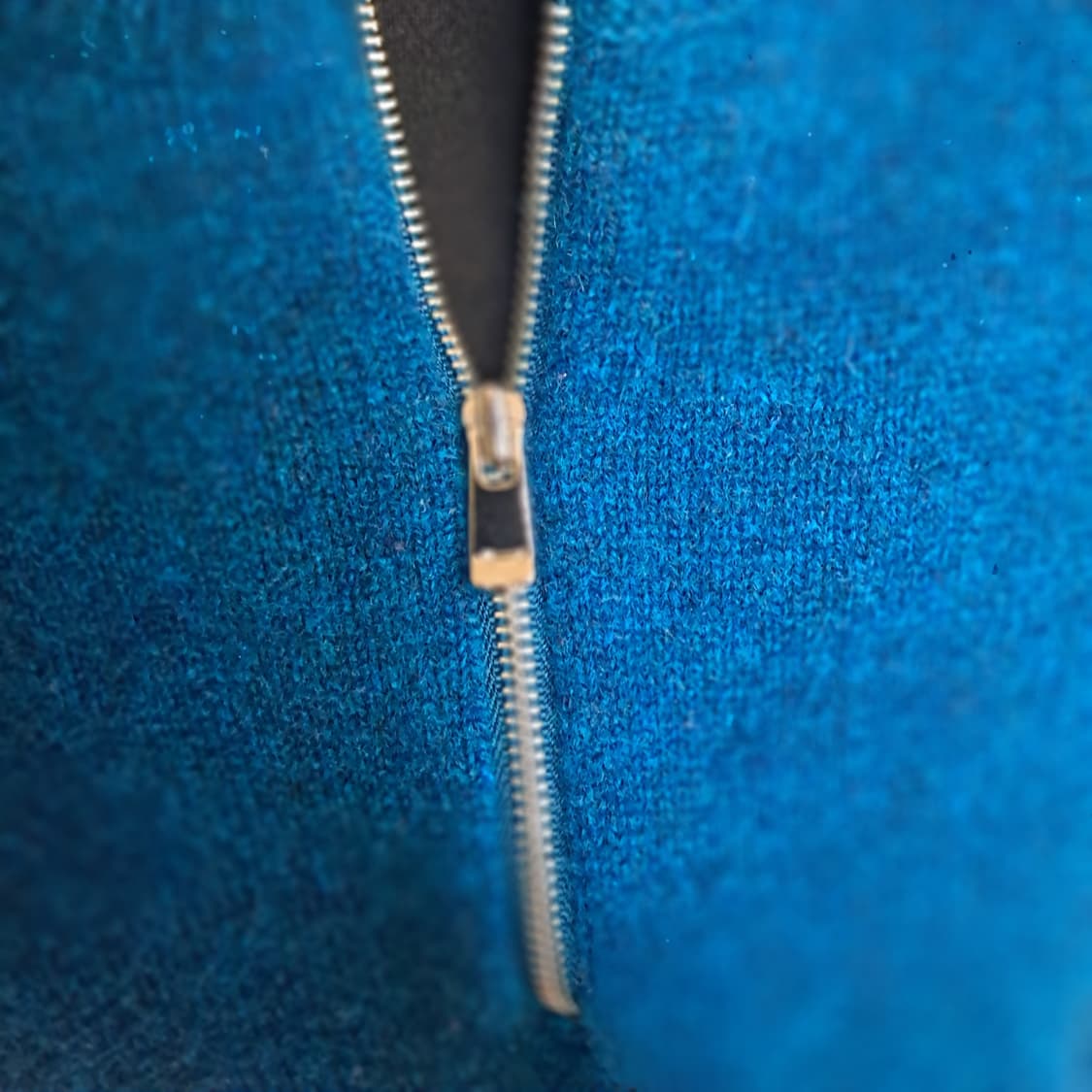 루이까스텔 남성 방풍 모100% 하프집업 니트 100 상품이미지5