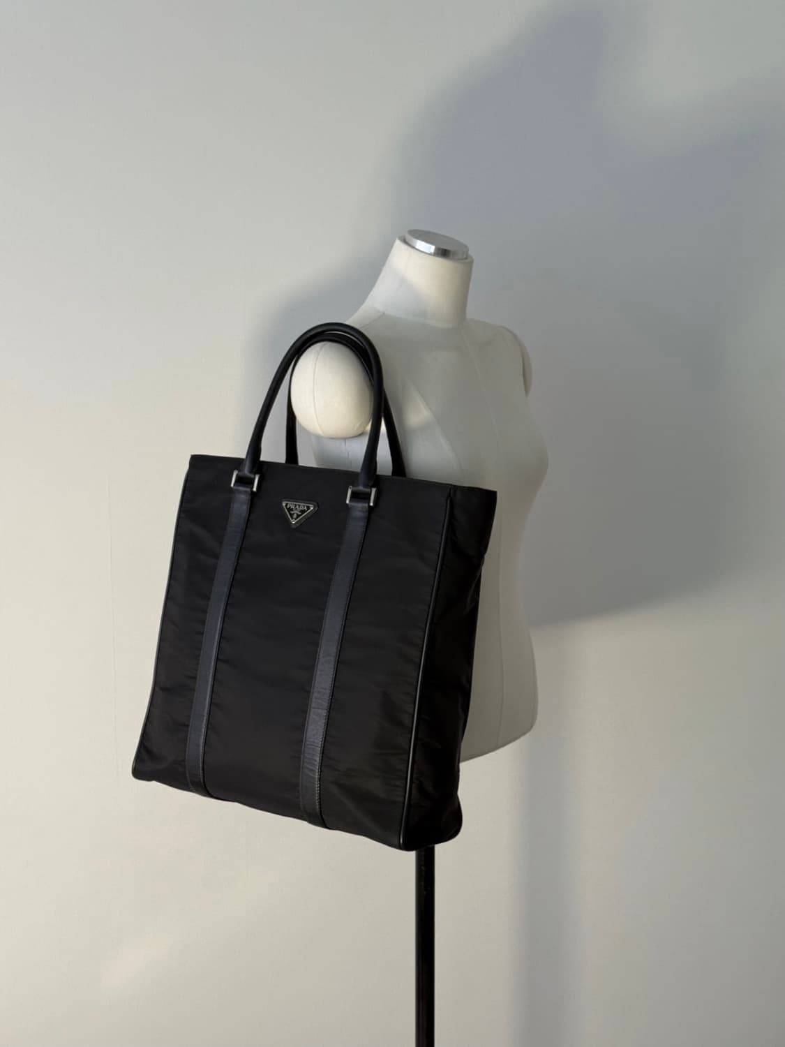 프라다 VA0048 트리밍 사피아노 리나일론 토트백 상품이미지7