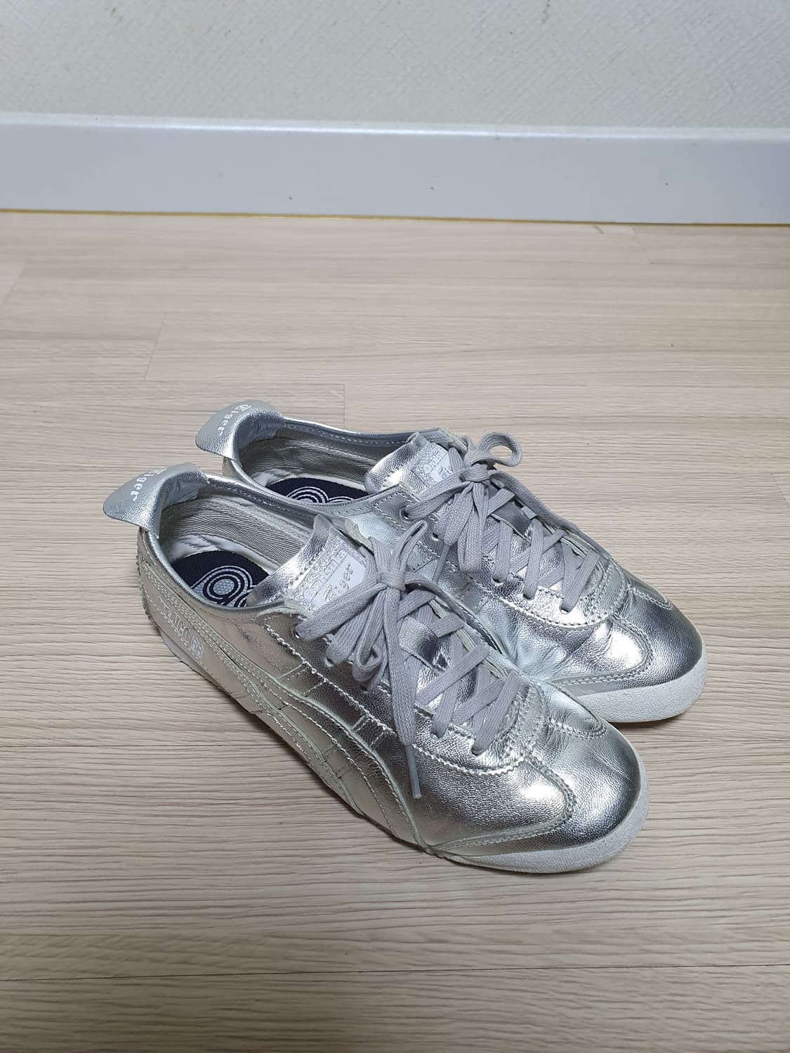 오니츠카타이거 멕시코66 실버 오프 화이트 240 상품이미지2