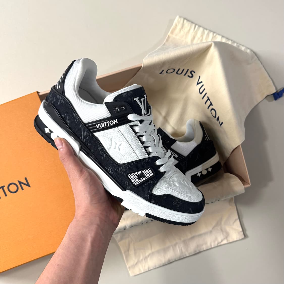 [7/당일출고]루이비통 LV 트레이너 스니커즈 상품이미지3