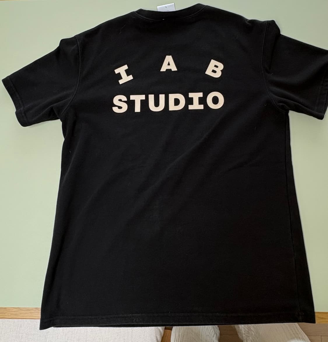 IAB Studio 블랙색상 반팔 L  상품이미지2