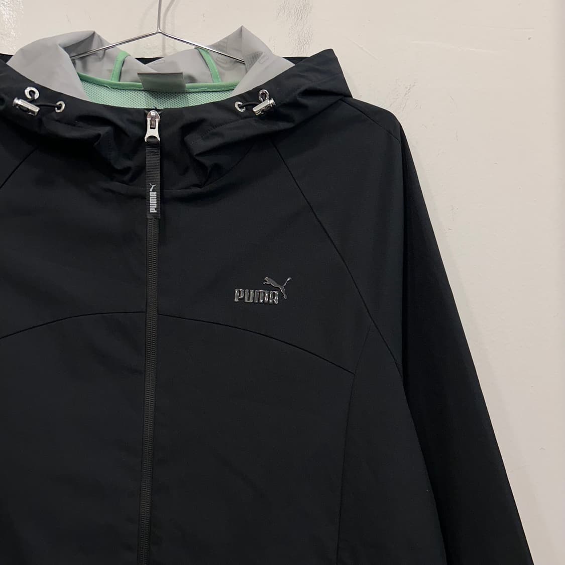 푸마 절개 스판 나일론 기능성 후드 바람막이 상품이미지1