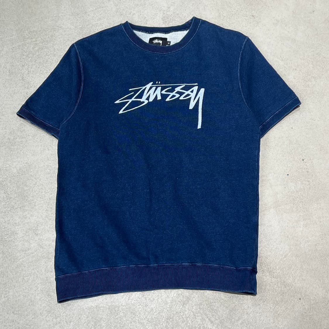 스투시 하프 스웻셔츠 s10727 상품이미지1