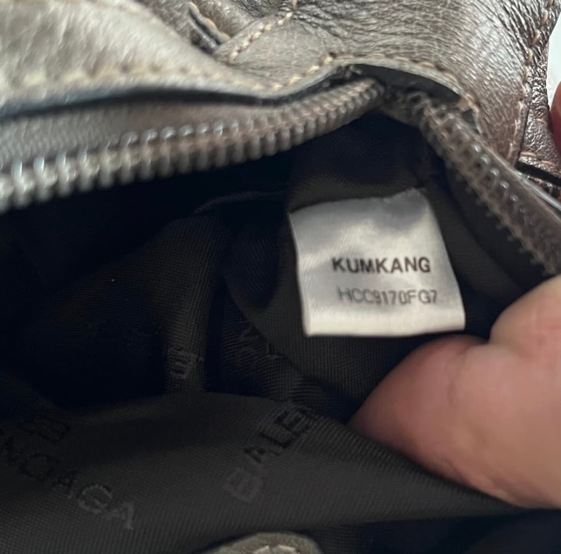 BALENCIAGA O0's Shoulder Bag (33) 상품이미지9