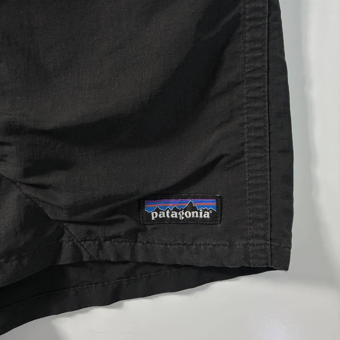 Patagonia  파타고니아 배기스 차콜 쇼츠 하프팬츠  상품이미지3