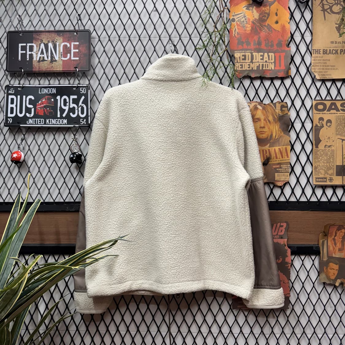 나이키 뽀글이 플리스 자켓 전면 투포켓 포인트 아이보리 상품이미지2