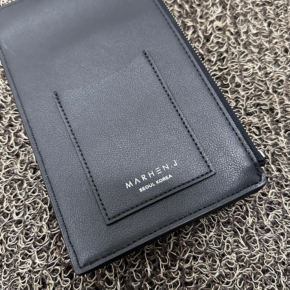 마르헨제이 롤리백 핸드폰 가방 블랙 상품이미지4