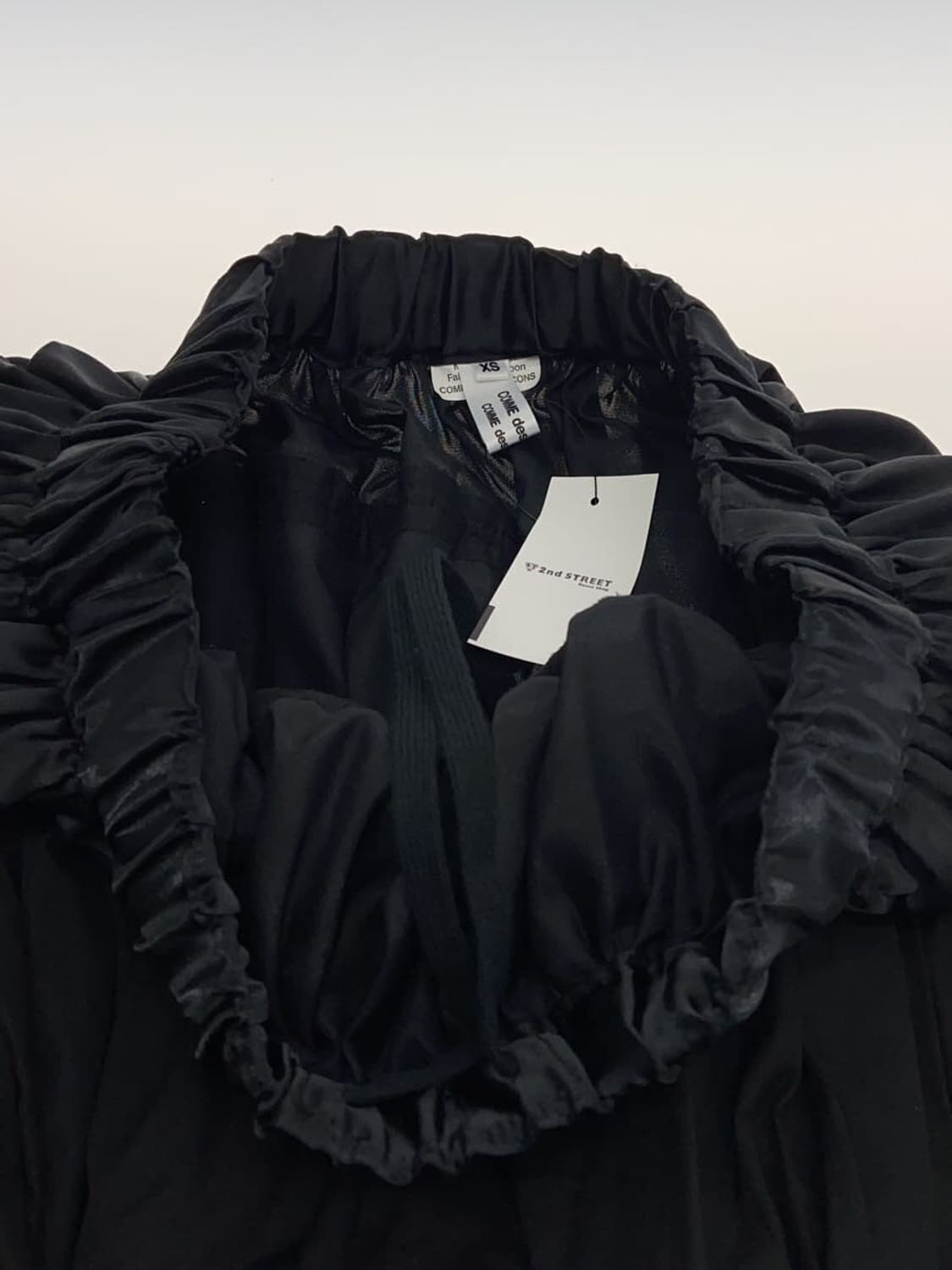 24ss 꼼데가르송 꼼데가르송 비대칭 프릴스커트 xs 상품이미지4