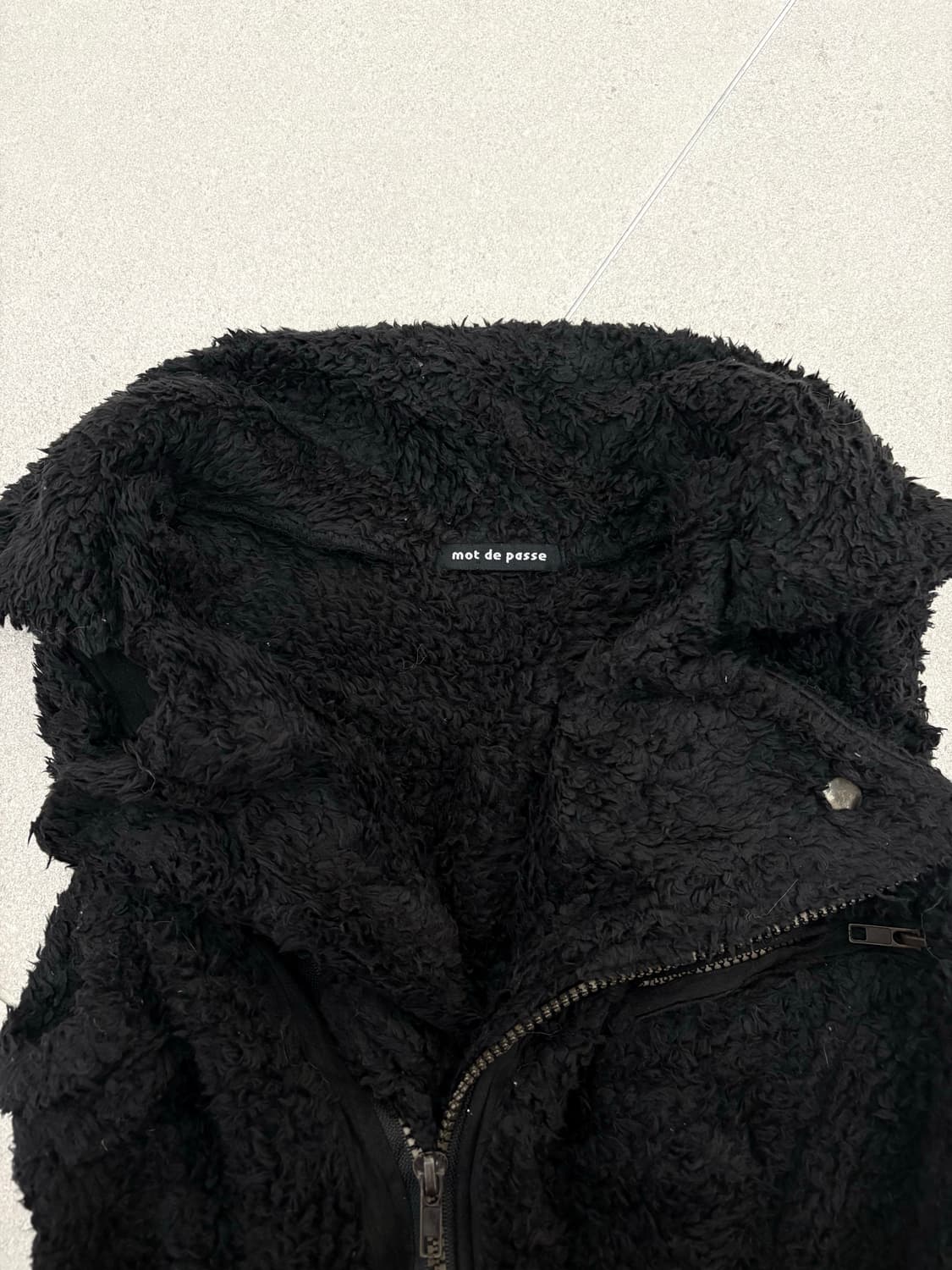 페이크 퍼 사선 베스트 집업 상품이미지3