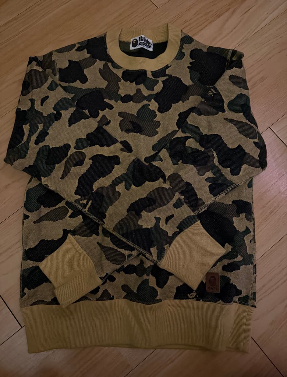 Bape 베이프 카모 맨투맨 상품이미지2
