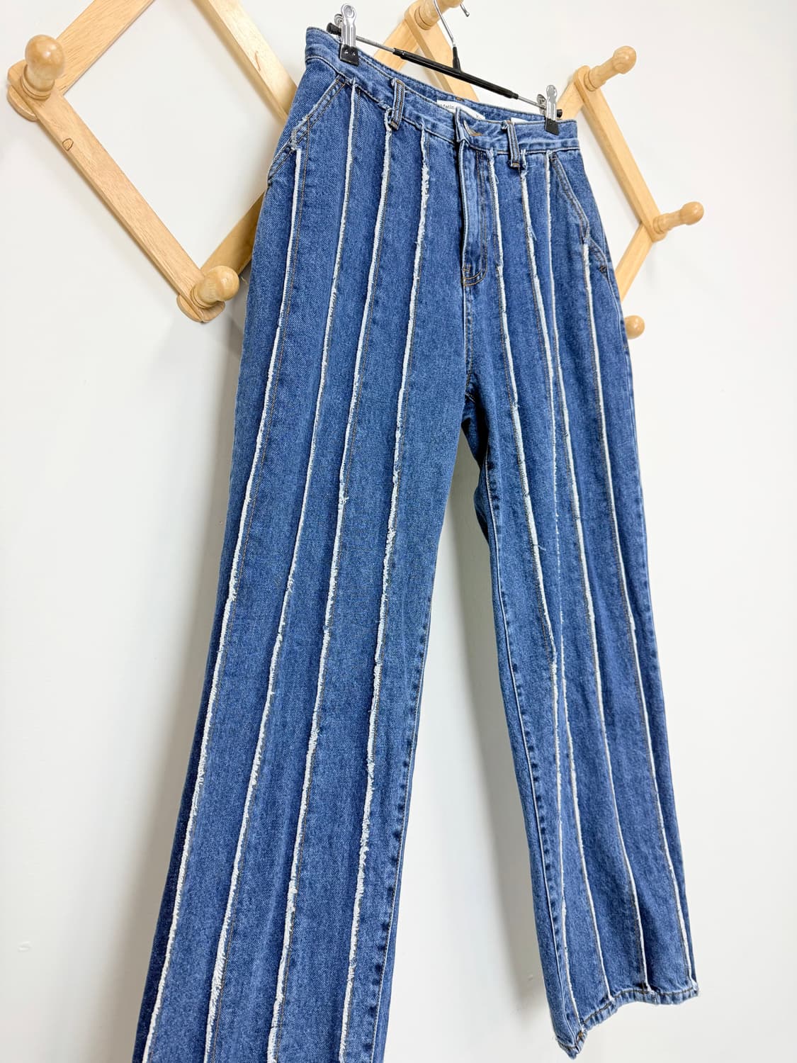 마뗑킴 컷팅 루즈 데님 상품이미지5