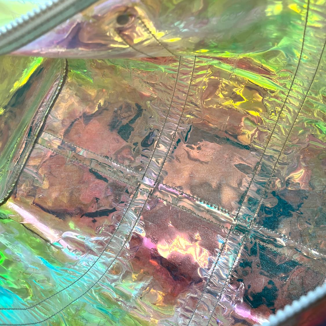 [한정판/정품] 루이비통 버질아블로 프리즘 반둘리에 키폴 50 가방 상품이미지6