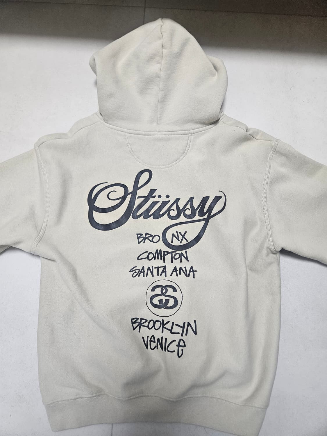 스투시 월드투어 후드티 상품이미지1