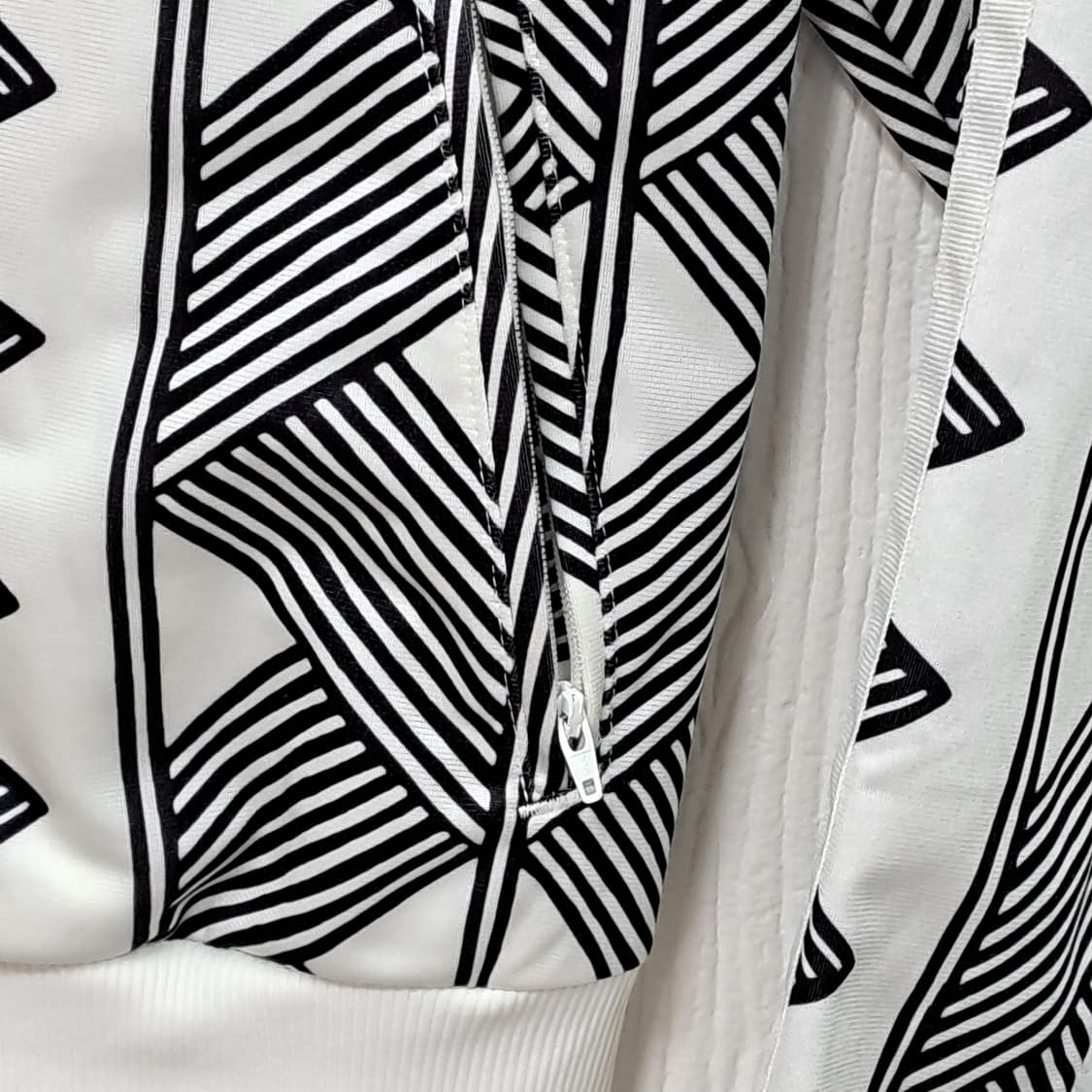 아디다스 패턴 트랙 자켓 화이트 블랙 상품이미지5