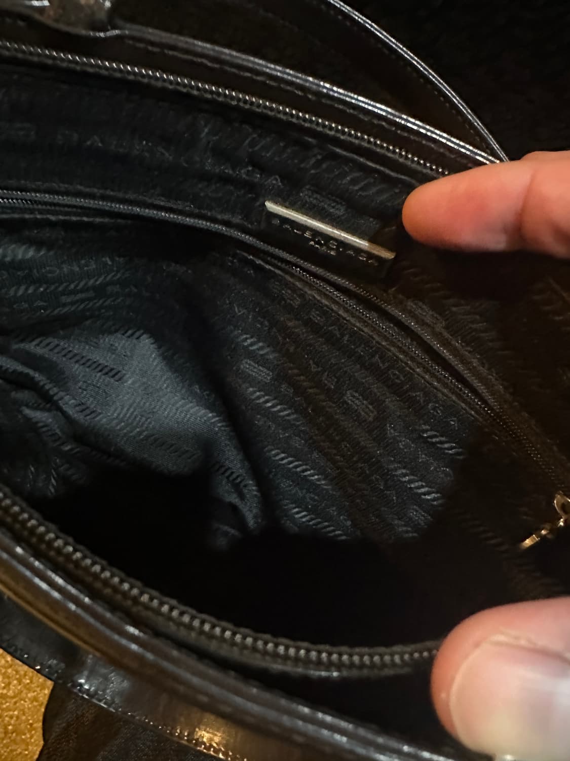 발렌시아가 가죽 토드백 상품이미지7